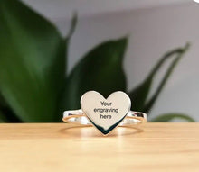 Load image into Gallery viewer, Engraving heart ring in silver