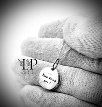 Load image into Gallery viewer, Engraving round disc pendant in silver