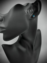 Load image into Gallery viewer, Round stud silver earrings