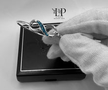 Load image into Gallery viewer, Infinity bracelet in silver