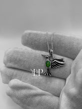 Load image into Gallery viewer, Hummingbird pendant in silver