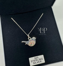 Load image into Gallery viewer, Robin pendant in silver
