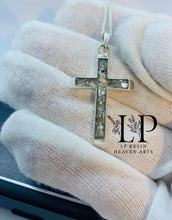 Load image into Gallery viewer, 3D cross pendant silver