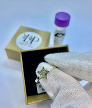 Load image into Gallery viewer, Star ring in silver