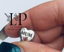 Load image into Gallery viewer, Mum charm