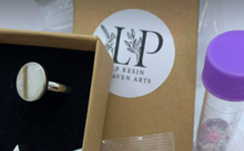 Load image into Gallery viewer, Layla oval ring in silver