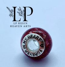 Load image into Gallery viewer, 'Forever in my heart' charm