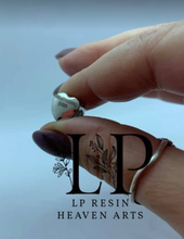 Load image into Gallery viewer, Breastfeeding queen charm