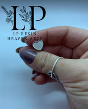 Load image into Gallery viewer, Breastfeeding queen charm