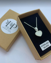 Load image into Gallery viewer, Small heart silver pendant