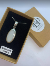 Load image into Gallery viewer, Long oval silver pendant