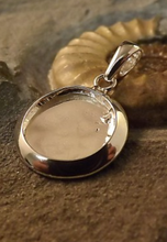 Load image into Gallery viewer, Round solid silver 17mm pendant
