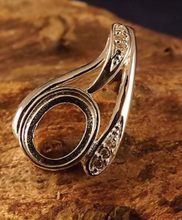 Load image into Gallery viewer, Diamanté pendant silver