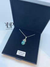 Load image into Gallery viewer, Scroll silver pendant