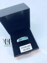 Load image into Gallery viewer, Channel ring in silver