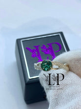 Load image into Gallery viewer, Casey criss cross round ring in silver