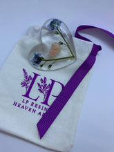 Load image into Gallery viewer, womb baby with forget me not flowers (various sizes)