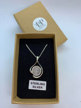 Load image into Gallery viewer, Open round 10mm pendant