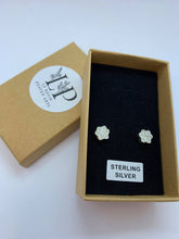 Load image into Gallery viewer, Paw print earrings silver