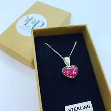 Load image into Gallery viewer, Small heart silver pendant