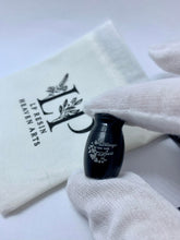 Load image into Gallery viewer, Mini keepsake Urn