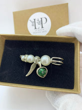 Load image into Gallery viewer, Wedding bouquet memorial clip pin