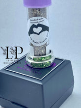 Load image into Gallery viewer, Delicate channel ring in silver