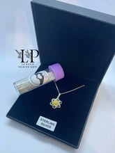 Load image into Gallery viewer, Delicate loop flower