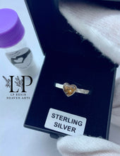 Load image into Gallery viewer, Delicate heart stacking ring