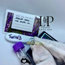 Load image into Gallery viewer, Angel wings ring in silver (now with a heart middle shape)