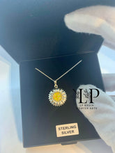 Load image into Gallery viewer, Sunflower pendant silver