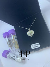 Load image into Gallery viewer, Medium heart pendant silver