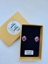 Load image into Gallery viewer, Frame 8x6 silver stud earrings