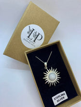 Load image into Gallery viewer, Sun pendant silver