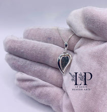 Load image into Gallery viewer, SPECIAL OFFER- Wonky heart pendant in silver
