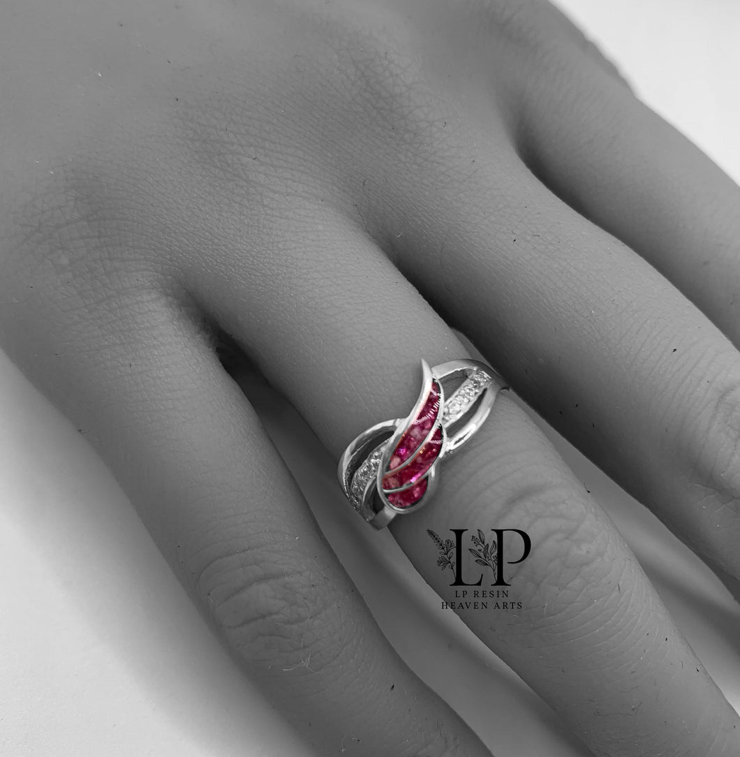 Angel wing ring with CZ in silver