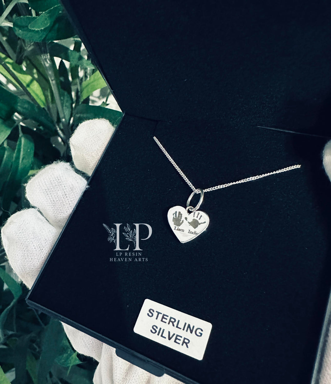 Engraving heart pendant in silver