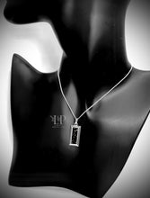 Load image into Gallery viewer, Bar pendant in silver
