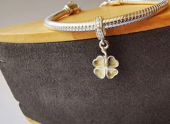 **SPECIAL OFFER** Four leaf clover charm with CZ in silver