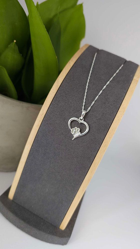 ** SPECIAL OFFER** Paw with heart pendant in silver