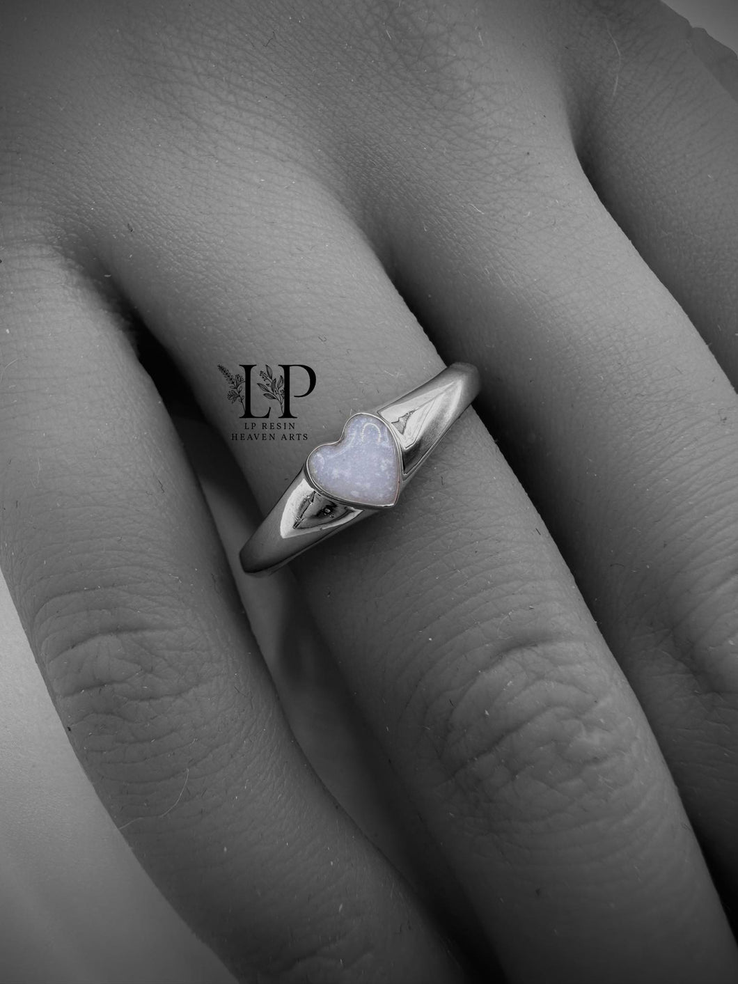 Heart ring with wide band in silver
