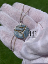 Load image into Gallery viewer, Kintsugi pendant in silver
