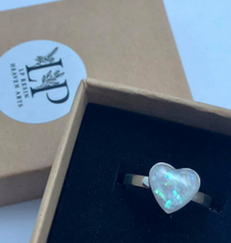 Load image into Gallery viewer, Adjustable heart ring
