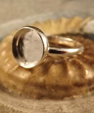 Load image into Gallery viewer, DISCOUNTED ITEM- Circle 10mm round silver ring
