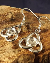 Load image into Gallery viewer, DISCOUNTED ITEM- Celtic silver drop earrings
