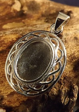 Load image into Gallery viewer, Celtic pendant silver
