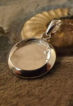 Load image into Gallery viewer, Round solid silver 17mm pendant

