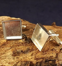 Load image into Gallery viewer, Cufflinks square silver
