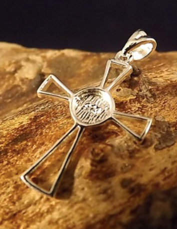 DISCOUNTED ITEM- Delicate cross silver pendant