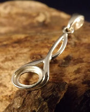 Load image into Gallery viewer, twist drop oval pendant silver
